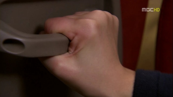 [지붕뚫고하이킥] 어이없는 일의 연속 (목도리 키스신 주의).jpg | 인스티즈