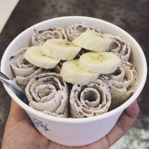 오레오 츄러스 & 오레오 아이스크림 롤케이크 실사.jpg | 인스티즈