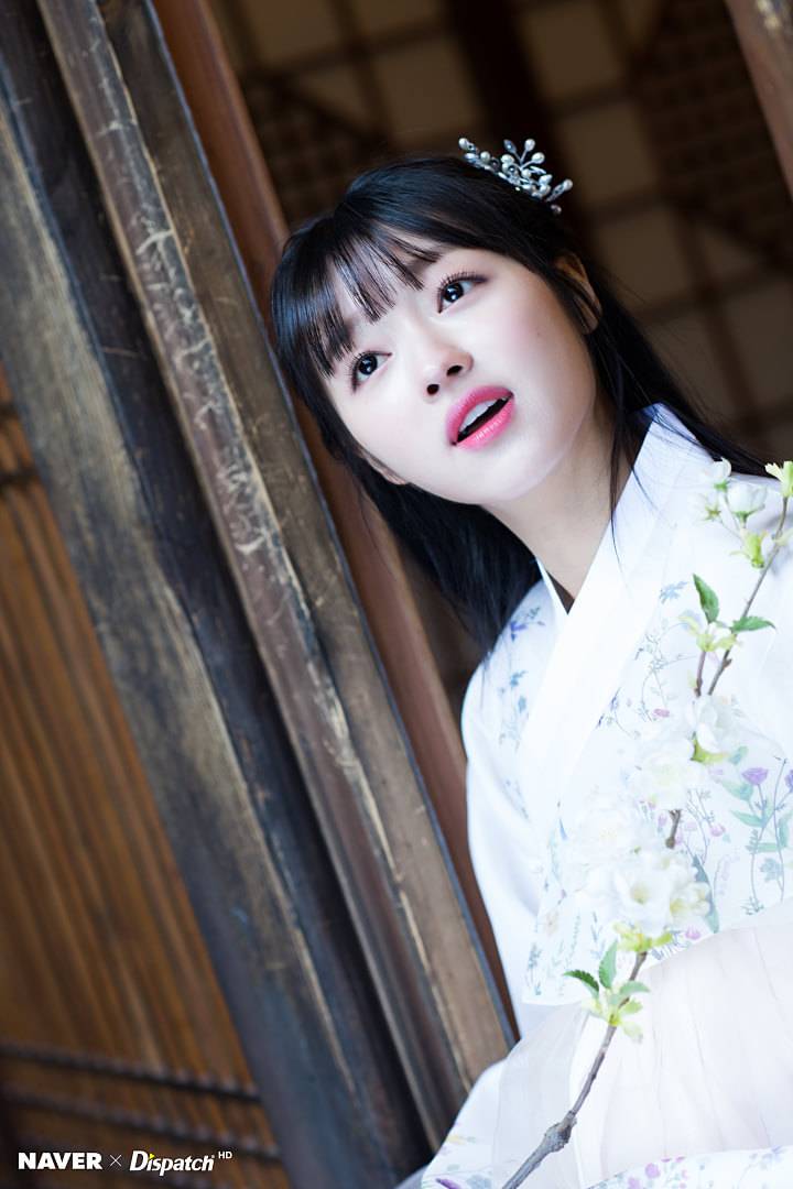 한복입은 오마이걸 유아 | 인스티즈