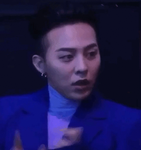 미리 상받을 갯수 세는 지드래곤.gif | 인스티즈