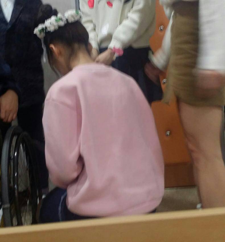 뒷모습도 너무 애기애기한 걸그룹 오마이걸 아린.JPG | 인스티즈