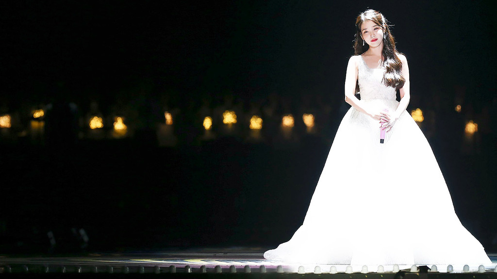 공주님 같았던 멜론뮤직어워드 아이유.jpg | 인스티즈