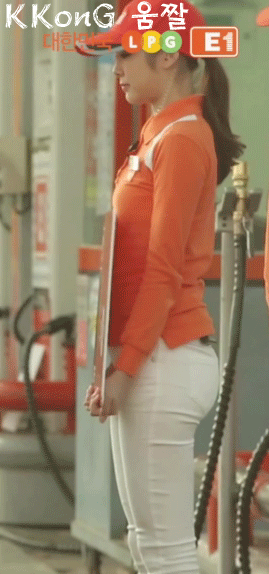 알바뛰는 국민 백수녀.gif | 인스티즈