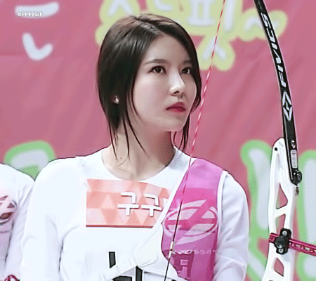 양궁하는 구구단 김나영.gif | 인스티즈