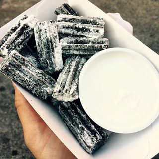 오레오 츄러스 & 오레오 아이스크림 롤케이크 실사.jpg | 인스티즈