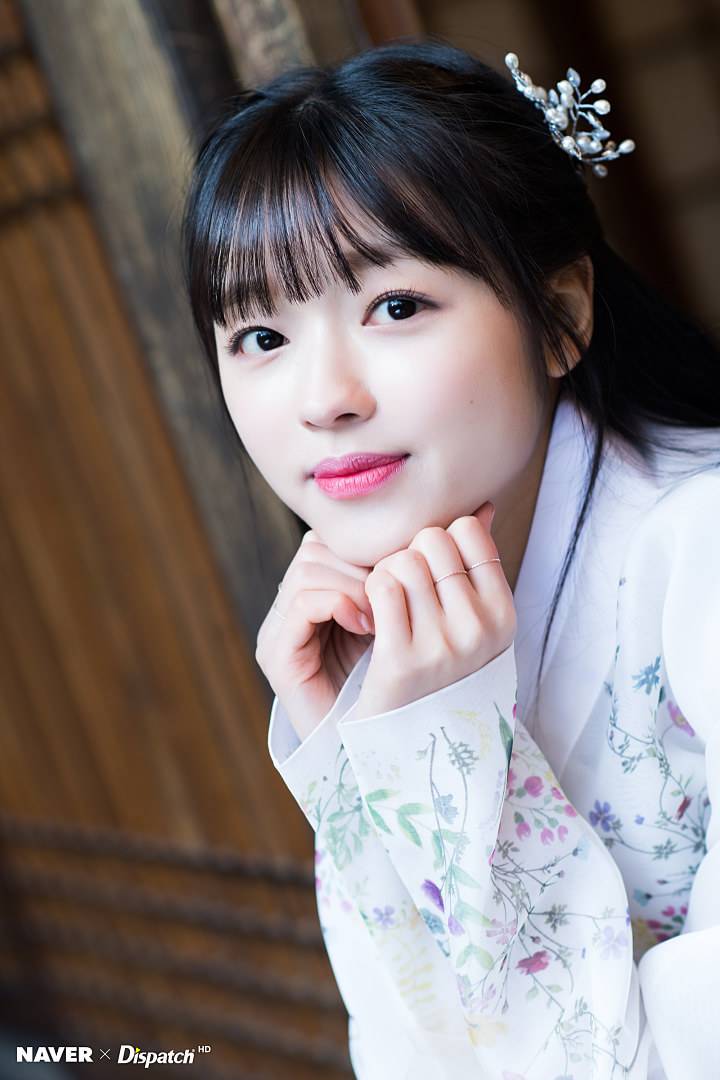 한복입은 오마이걸 유아 | 인스티즈