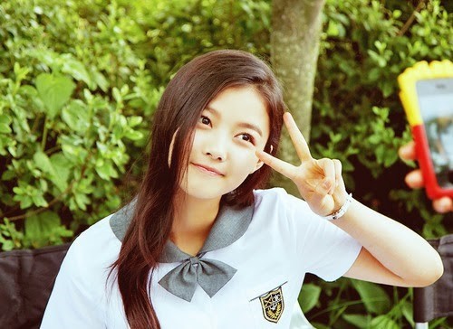 애기때부터 전국민이 성장과정을 지켜봐온 여자 연예인 | 인스티즈