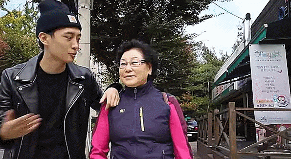 이제야 밝혀지는......할머니가 놀란 이유.gif | 인스티즈