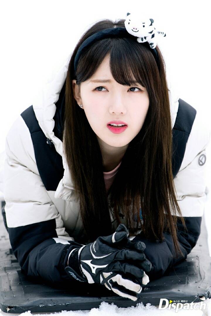 스켈레톤 체험하는 여자친구 | 인스티즈