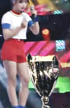 울면서 할꺼 다하는 최유정 ㅋㅋㅋ | 인스티즈