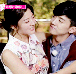 우결 안보는 사람이 보면 놀라는 스킨십이 제일 많았던 세커플.gif | 인스티즈