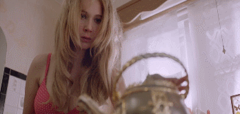 섹스하기 전에 남편 엉덩이를 때리면 돈이 나와요ㅋㅋㅋ;.gif | 인스티즈