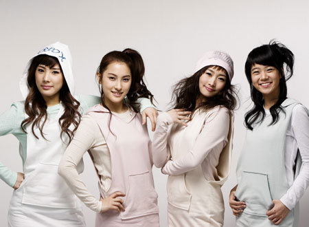 어느덧 데뷔 10년차를 넘어버린 아이돌들.jpg | 인스티즈