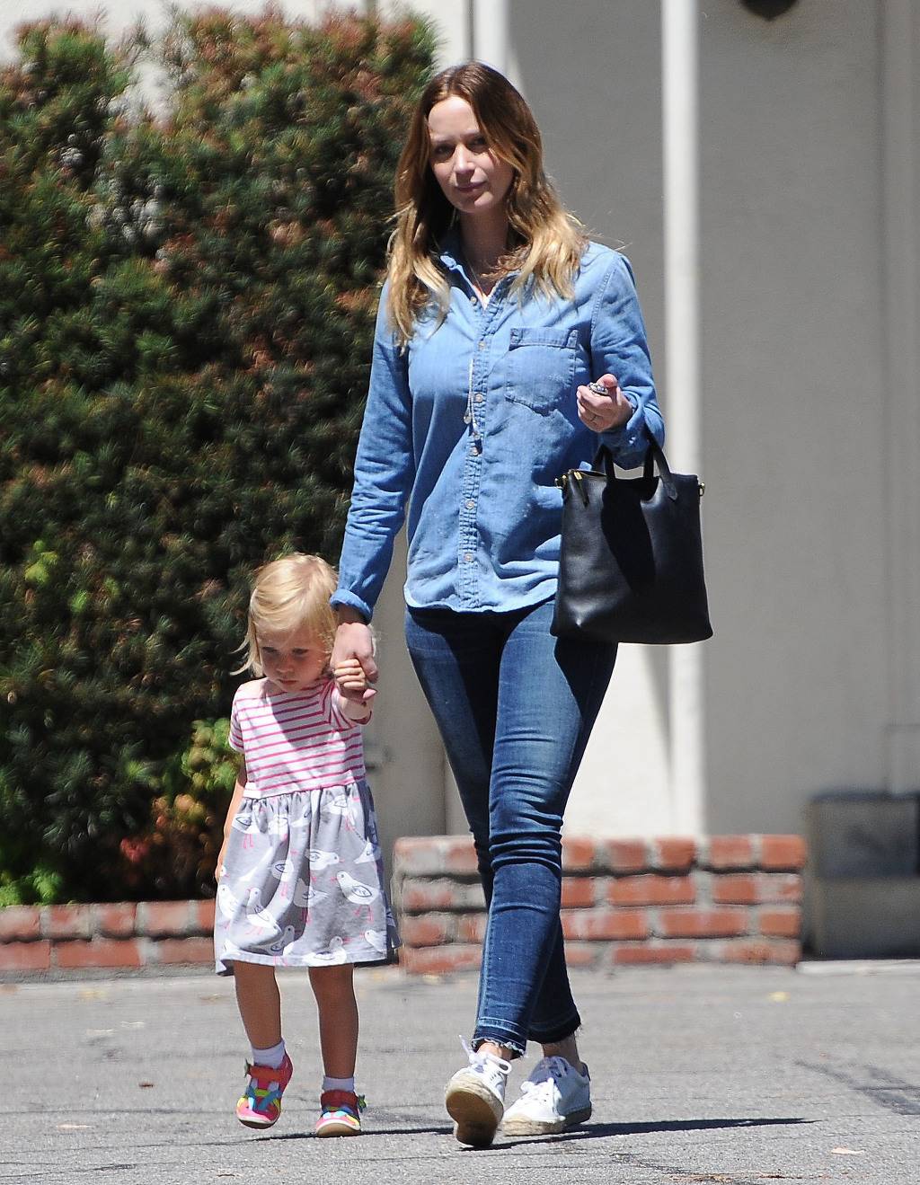 [아만다사이프리드외] 다들 저한테 말도 안하고 언제 애를 낳은거죠....? | 인스티즈