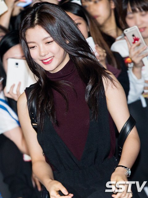 넘사벽 여신으로 성장하는 김유정 | 인스티즈