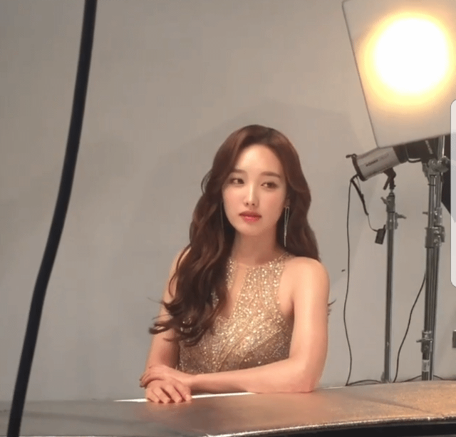 광고 촬영하는 김세연 아나운서 | 인스티즈