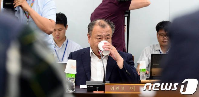 최저임금 중재 역할을 귀신같이 잘한 문재인 정부.txt | 인스티즈