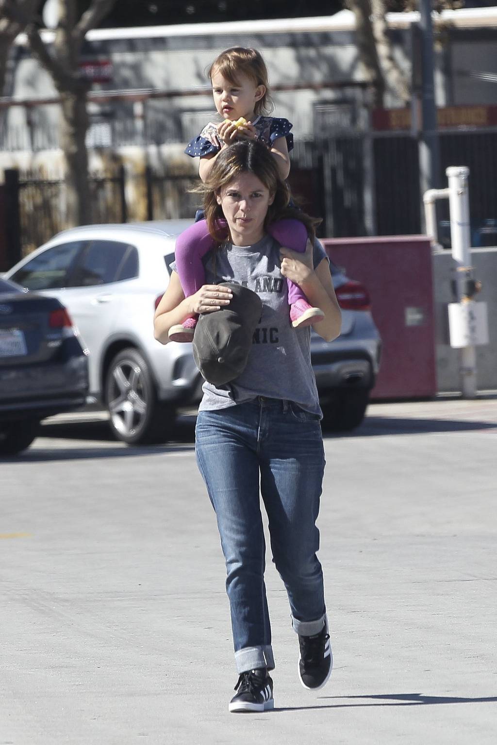 [아만다사이프리드외] 다들 저한테 말도 안하고 언제 애를 낳은거죠....? | 인스티즈