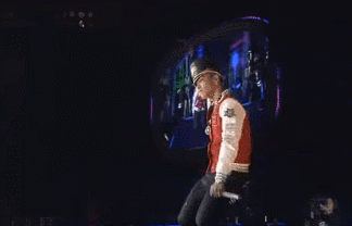 아이돌 막내의 빠른 현실직시.gif | 인스티즈