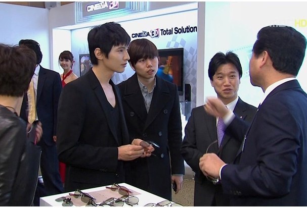 실물 100%에 가깝다는 원빈 직찍 사진들 | 인스티즈