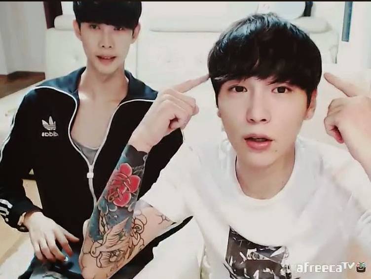 아프리카 남자 bj들이 각종 욕을 먹어도 아프리카를 끊지못하는 이유.jpg | 인스티즈