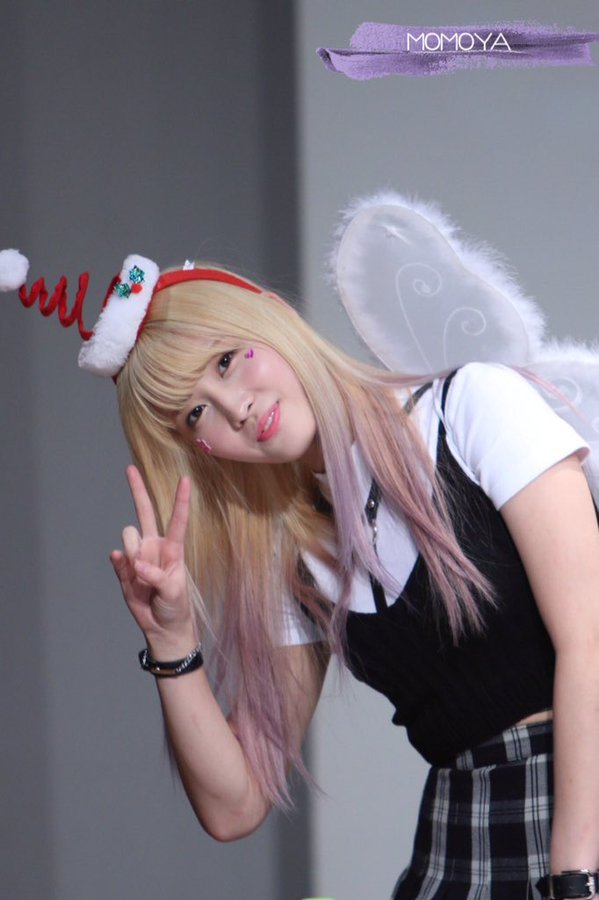 [트와이스] 시크한줄 알았는데 빙구미 쩌는 모구리 모모 짤모음.jpg | 인스티즈