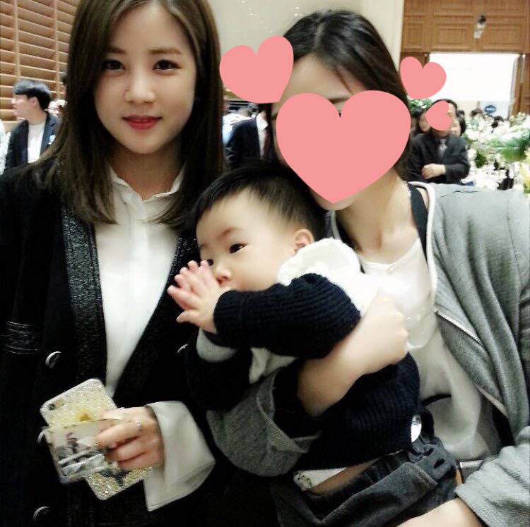 오늘자 친언니 결혼식간 에이핑크 초롱이 | 인스티즈