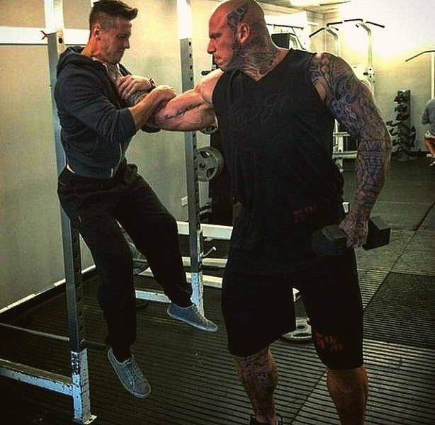 207cm 145kg의 떡대 | 인스티즈