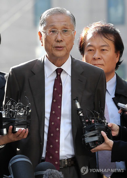 모르고 보면 전혀 친형제로 안보이는 이명박 친형제들.jpg | 인스티즈