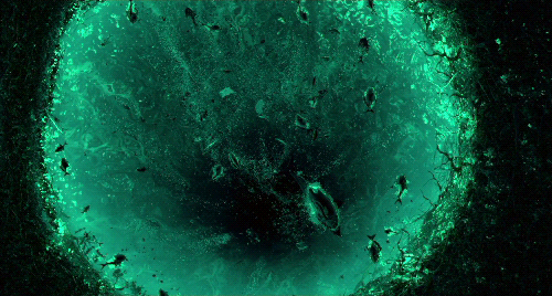 스페인에서 태어난 캐나다 작가가 일본 선박에 있던 인도인을 주인공으로 쓴 소설을 대만 출신 감독이 미국 자본을 받아 촬영한 영화 | 인스티즈