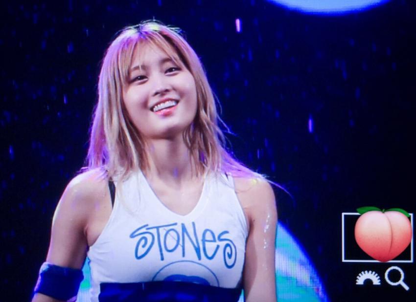 [트와이스] 시크한줄 알았는데 빙구미 쩌는 모구리 모모 짤모음.jpg | 인스티즈