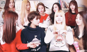 [트와이스] 시크한줄 알았는데 빙구미 쩌는 모구리 모모 짤모음.jpg | 인스티즈