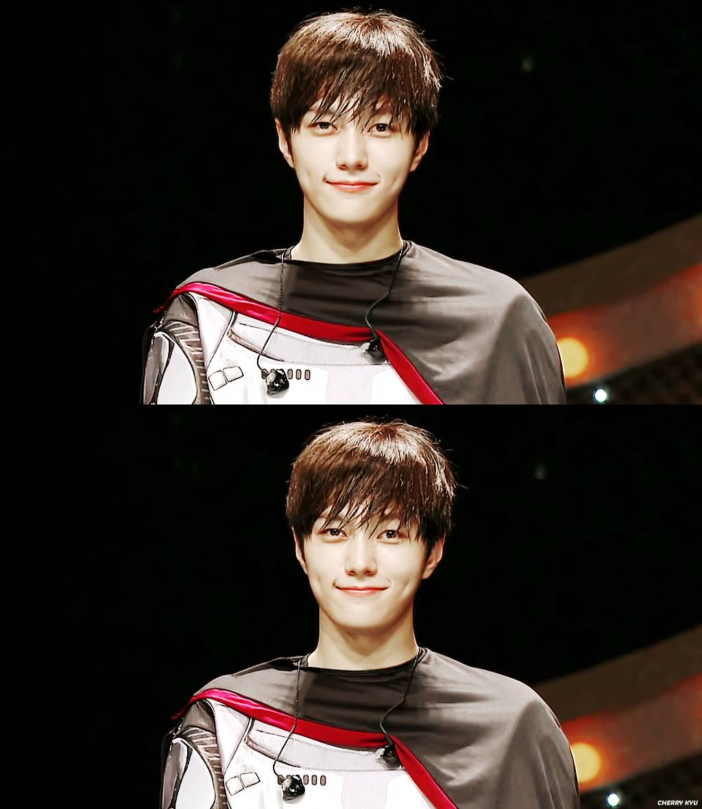 [복면가왕] 보면서 진짜 잘생겼다고 느낀 남자아이돌.jpg | 인스티즈