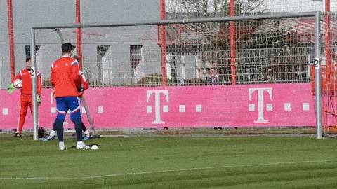 마누엘 노이어 평소 훈련 모습.gif | 인스티즈