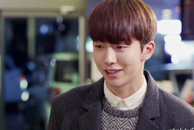 둘 중 한명 사겨야한다면 전자 vs 후자 | 인스티즈