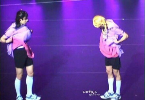 속바지 노출이 심각한 女 아이돌 (feat. 갓세븐) | 인스티즈