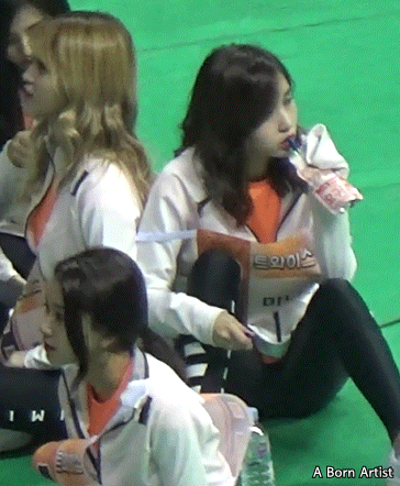 아이스크림 귀엽고 먹는미나 | 인스티즈