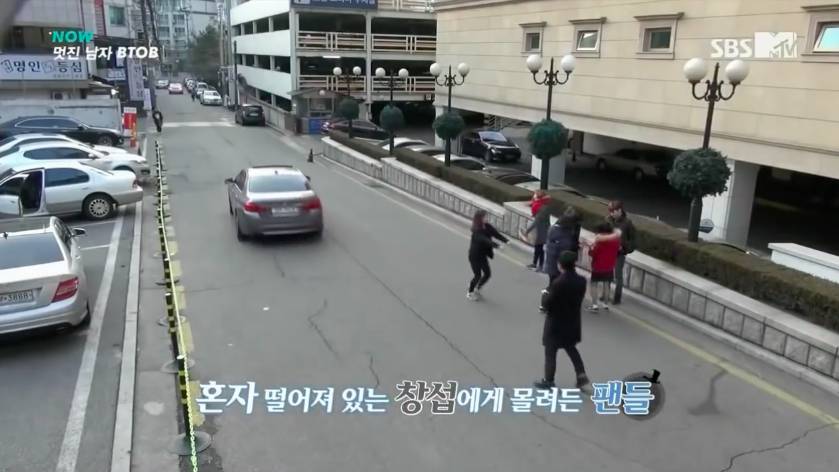 데이트 폭력 상황에 대처하는 남자 아이돌 | 인스티즈