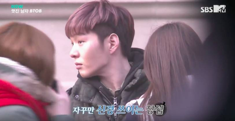 데이트 폭력 상황에 대처하는 남자 아이돌 | 인스티즈