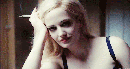 [에바그린] 마녀나 고스 이런 어두운쪽 분위기가 잘 어울리는 배우(넘나 몸매주의) | 인스티즈