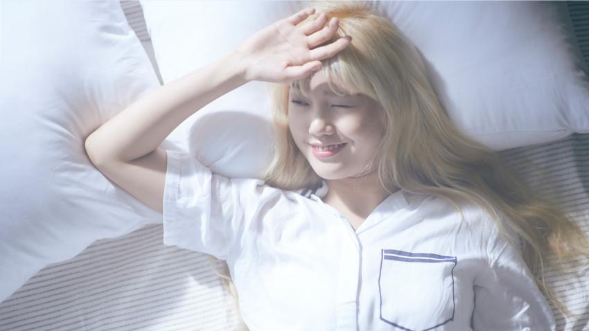 오마이걸 두리 화장품 광고 이미지.JPG | 인스티즈