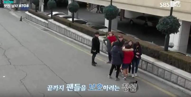 데이트 폭력 상황에 대처하는 남자 아이돌 | 인스티즈