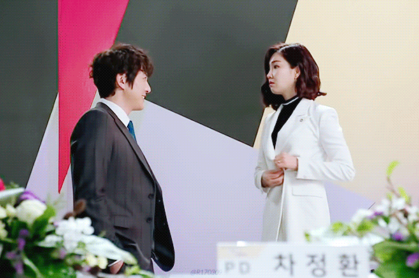 이유리가 이상해.gif | 인스티즈