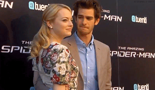 매번 사진 찍힐때마다 키스 사진 있는 커플 (부들주의) | 인스티즈