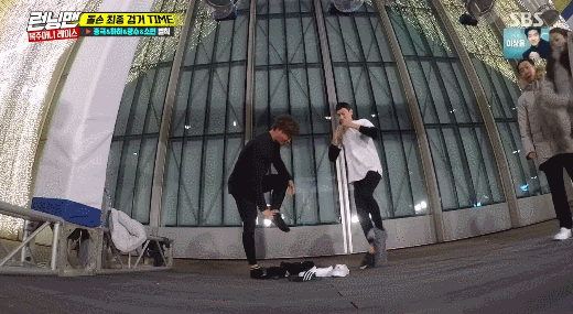 새해 런닝맨 전소민.gif | 인스티즈