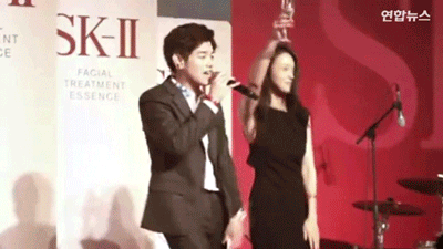 돌발적인행동을 잘한다는 탕웨이ㄷㄷㄷ.jpg | 인스티즈