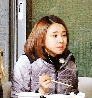 [트와이스] 불닭꼬치 먹고 친 채영이 짤 | 인스티즈