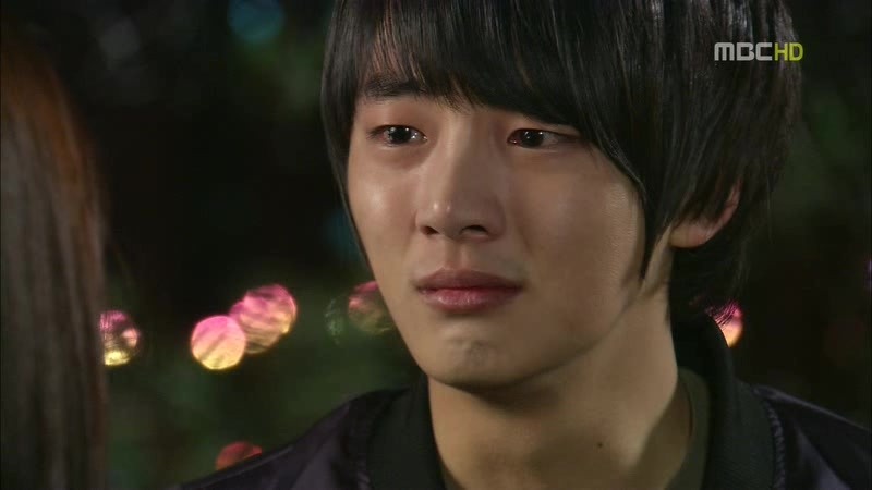 [지붕킥] 캠퍼스 데이트 하는 준혁과 세경 | 인스티즈