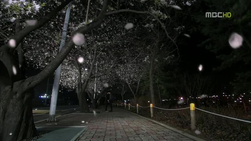 [지붕킥] 캠퍼스 데이트 하는 준혁과 세경 | 인스티즈