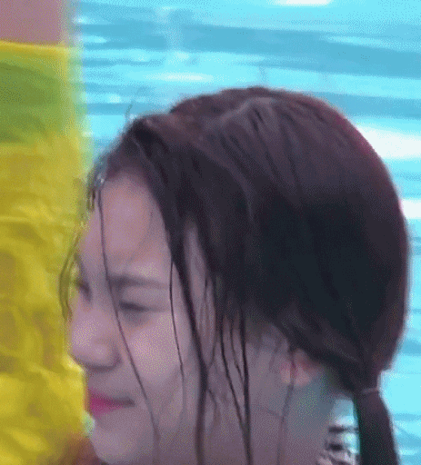 인터넷에 자기 못생겼다고 욕먹는거 아는 여자친구 엄지.jpg | 인스티즈